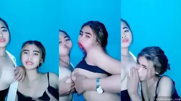 ABG Lesbi Adu Toket Gede Jilatin Memek Squirt poster